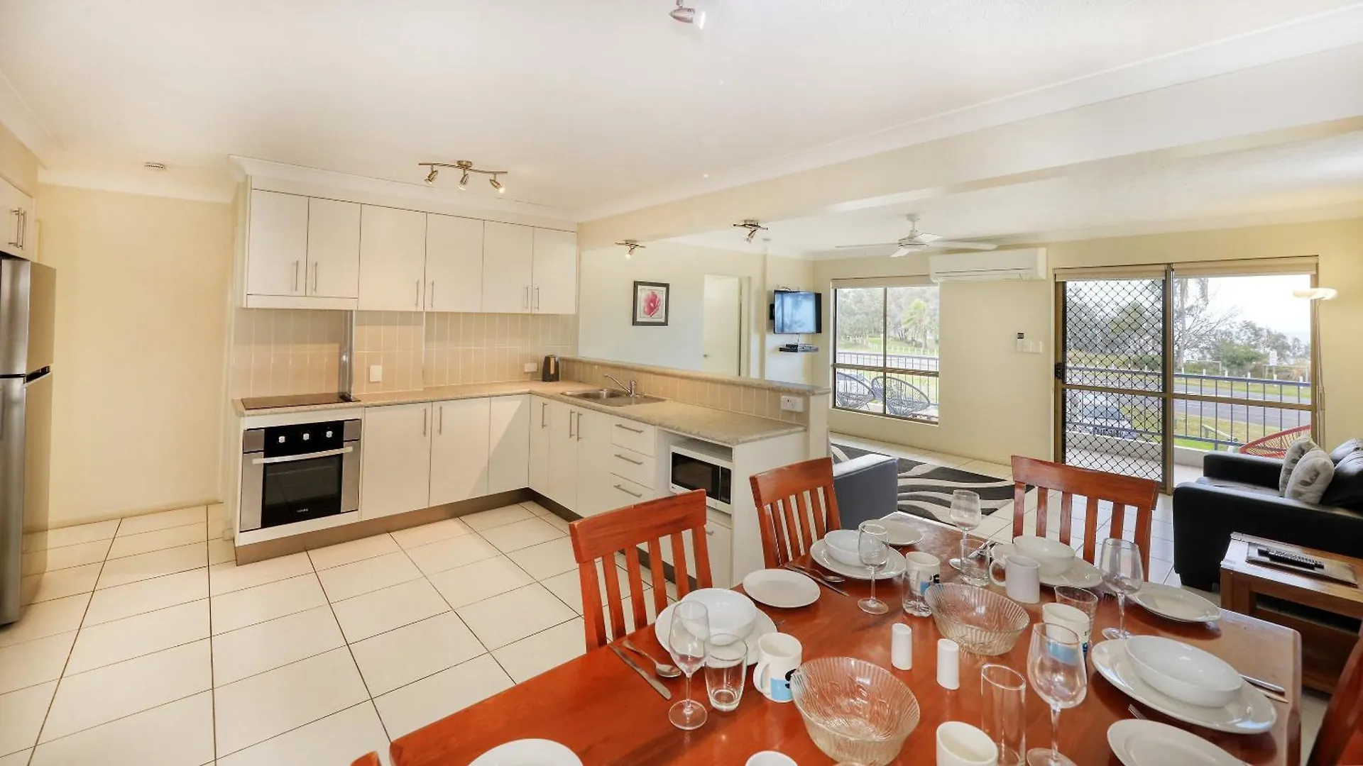 L'Amor Holiday Apartments Yeppoon 3*,  Australia