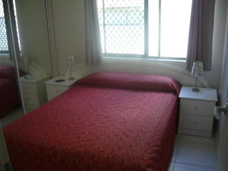 L'Amor Holiday Apartments Yeppoon 3*,  Australia
