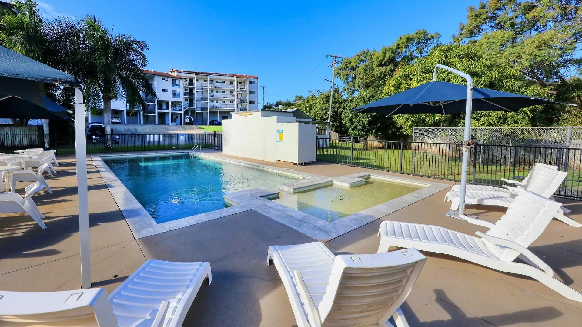 L'Amor Holiday Apartments Yeppoon Aparthotel